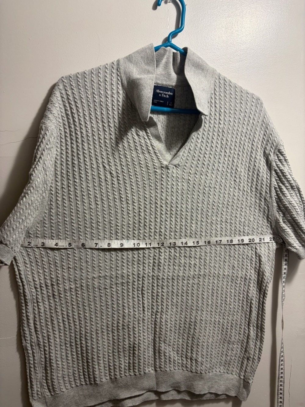 Abercrombie & Fitch Textured Gray Polo Shirt - Picture 8 of 9
